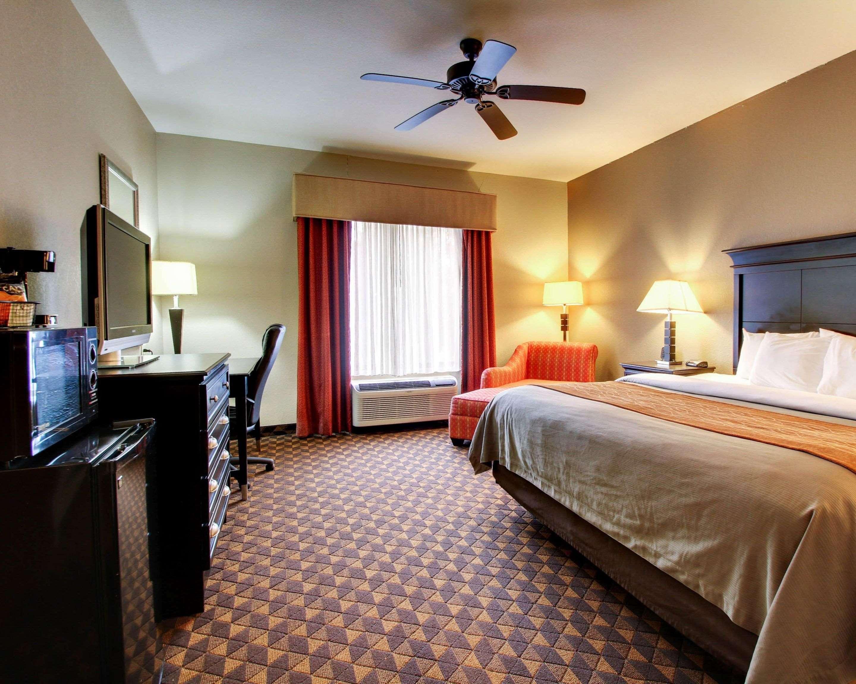 Comfort Inn & Suites Clinton Exteriér fotografie