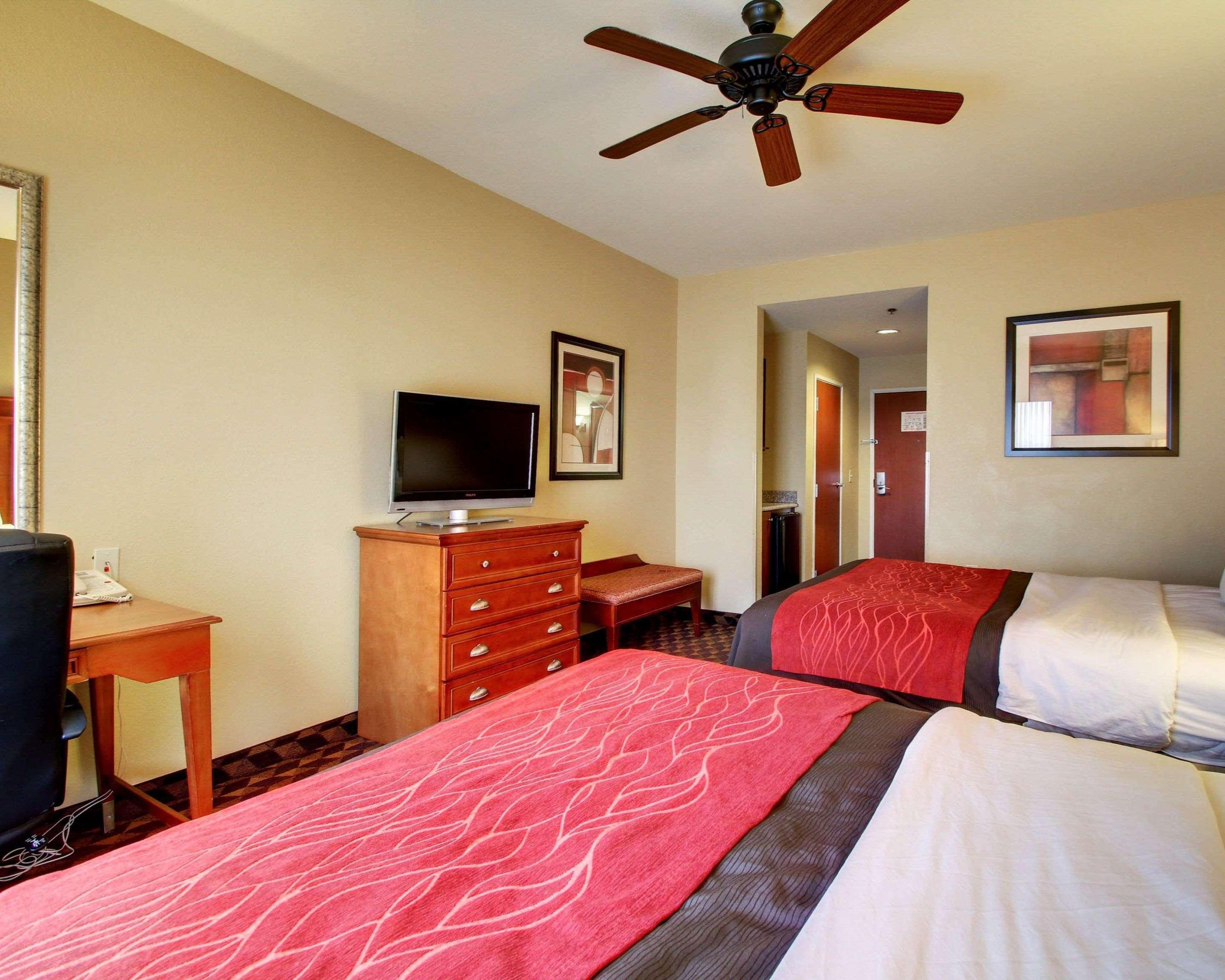Comfort Inn & Suites Clinton Exteriér fotografie
